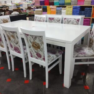 Mesa de pino 100x200 con 8 sillas Maria de pino estampadas